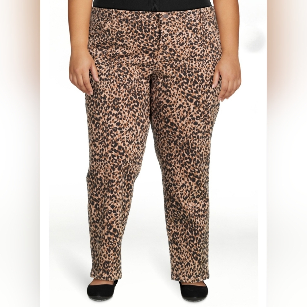 Terra & Sky Women's Plus Size Core Straight Leg Jeans Leopard Print Size 18W